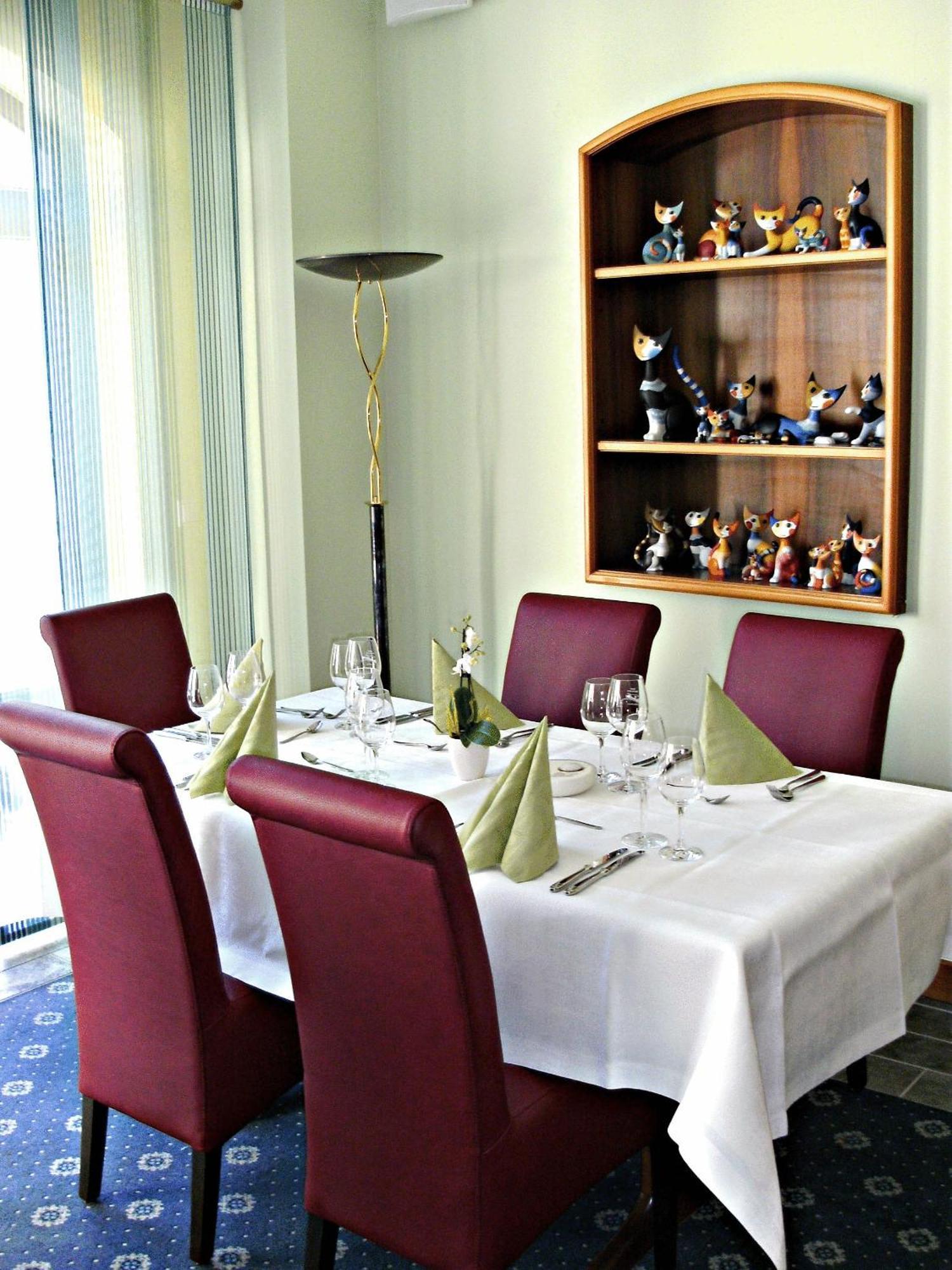 Weinhotel Hubertus Garni Klotten Luaran gambar