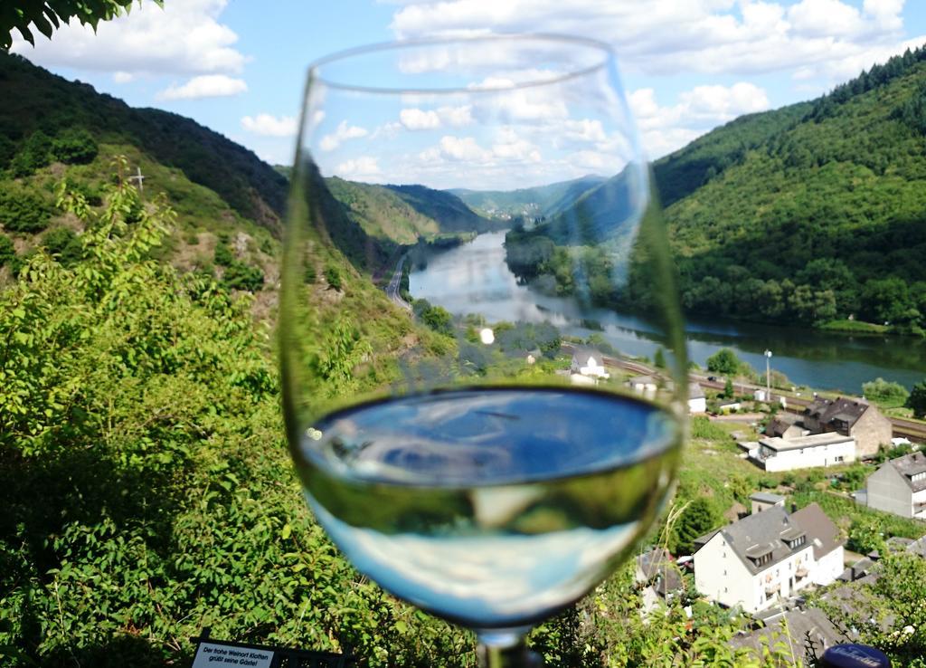 Weinhotel Hubertus Garni Klotten Luaran gambar