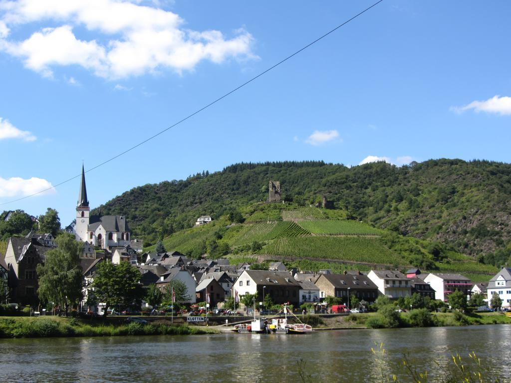 Weinhotel Hubertus Garni Klotten Luaran gambar